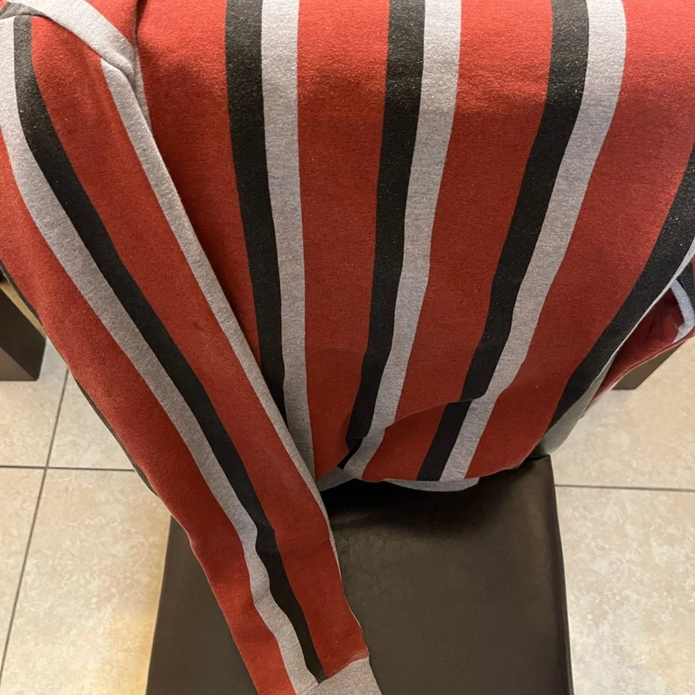 Striped jacket. - Picture 3 of 3